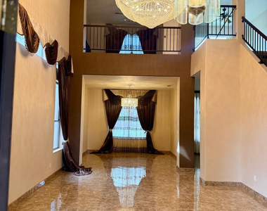 24833 N 37th Lane - Photo Thumbnail 6