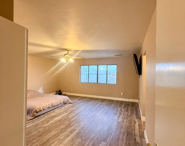 24833 N 37th Lane - Photo Thumbnail 14