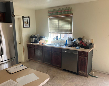 1807 E 36th Avenue - Photo Thumbnail 7