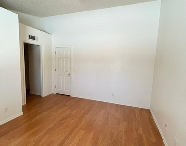 170 E Guadalupe Road - Photo Thumbnail 15