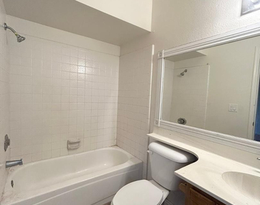 170 E Guadalupe Road - Photo Thumbnail 11