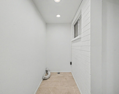 10606 W Oakmont Drive - Photo Thumbnail 16