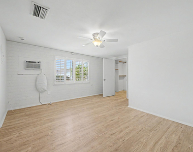 10606 W Oakmont Drive - Photo Thumbnail 9