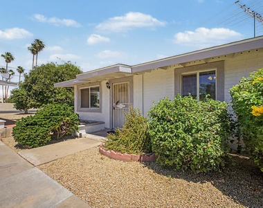 10606 W Oakmont Drive - Photo Thumbnail 1