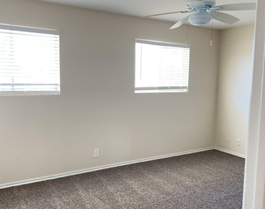 17014 E Calle Del Oro -- - Photo Thumbnail 9
