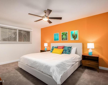 8762 E Monterey Way - Photo Thumbnail 18