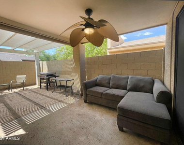 18802 N 44th Place - Photo Thumbnail 14