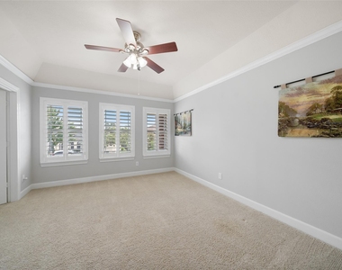 390 Wedgewood Drive - Photo Thumbnail 37