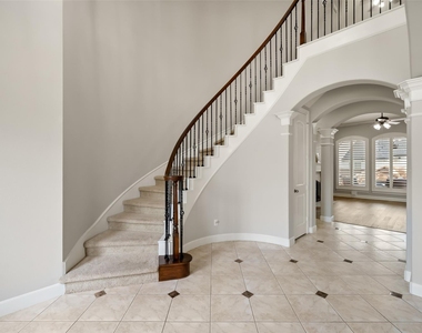 390 Wedgewood Drive - Photo Thumbnail 29