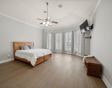 390 Wedgewood Drive - Photo Thumbnail 22