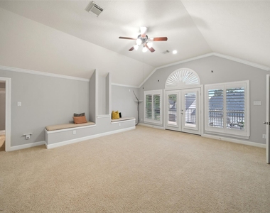 390 Wedgewood Drive - Photo Thumbnail 30