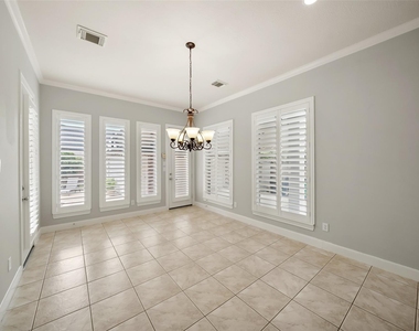 390 Wedgewood Drive - Photo Thumbnail 17