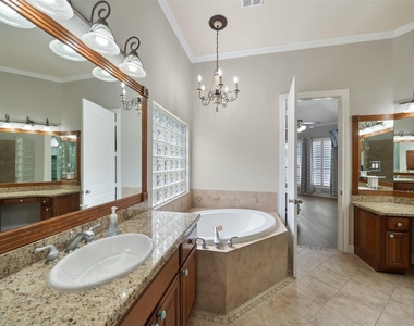 390 Wedgewood Drive - Photo Thumbnail 27