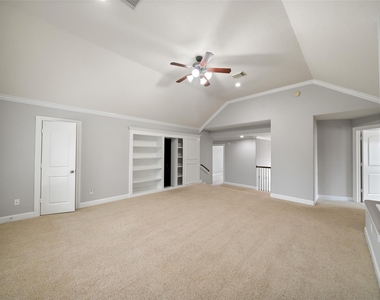 390 Wedgewood Drive - Photo Thumbnail 33