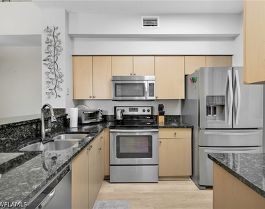 1205 Reserve Way - Photo Thumbnail 12