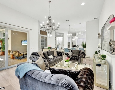 8910 Paseo De Valencia Street - Photo Thumbnail 7