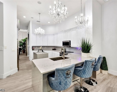 8910 Paseo De Valencia Street - Photo Thumbnail 14