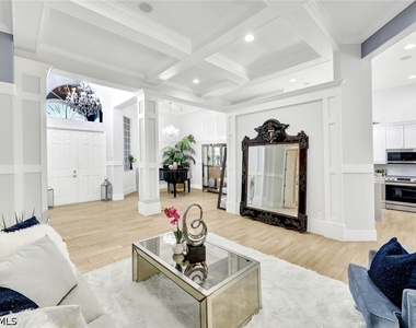 8910 Paseo De Valencia Street - Photo Thumbnail 10