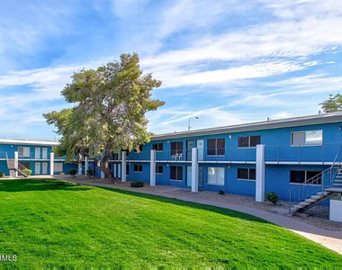 2627 N 45th - Photo Thumbnail 12