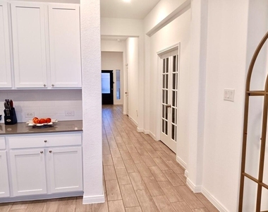 5813 Musquiz Ridge - Photo Thumbnail 4