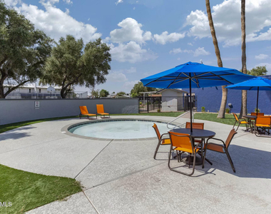 2627 N 45th - Photo Thumbnail 20