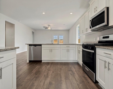 15403 Maple Terrace Drive - Photo Thumbnail 5