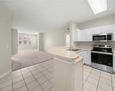 11400 Ocean Walk Lane - Photo Thumbnail 6