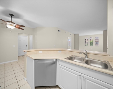 11400 Ocean Walk Lane - Photo Thumbnail 9