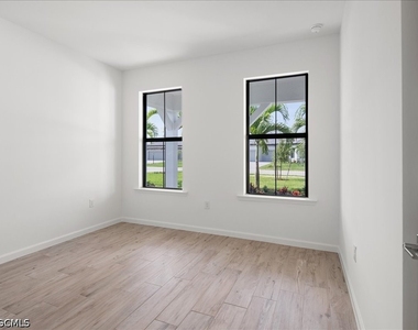 18262 Parksville Drive - Photo Thumbnail 24