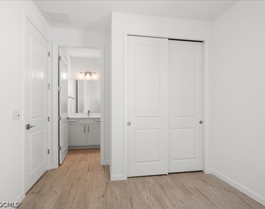 18262 Parksville Drive - Photo Thumbnail 29