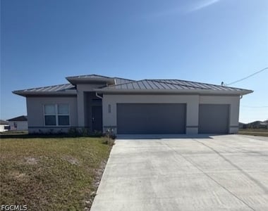 409 Tropicana Parkway E - Photo Thumbnail 1