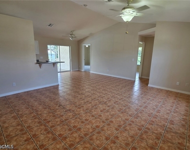 3732 16th Street W - Photo Thumbnail 1