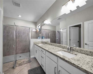 13846 Pine Lodge Lane - Photo Thumbnail 21