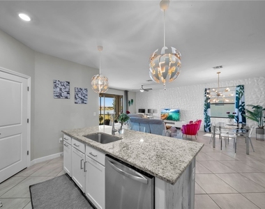 13846 Pine Lodge Lane - Photo Thumbnail 16