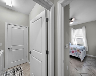 13846 Pine Lodge Lane - Photo Thumbnail 19