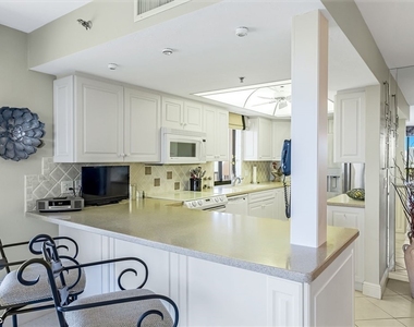 26235 Hickory Boulevard - Photo Thumbnail 8
