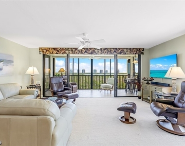 26235 Hickory Boulevard - Photo Thumbnail 6