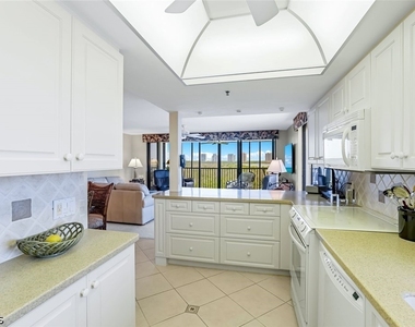 26235 Hickory Boulevard - Photo Thumbnail 7