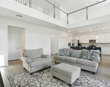 18707 Ivywood Place - Photo Thumbnail 3