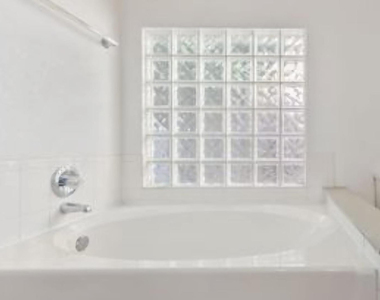 6373 W Irma Lane - Photo Thumbnail 14