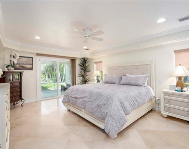 5208 Sw 8th Court - Photo Thumbnail 11