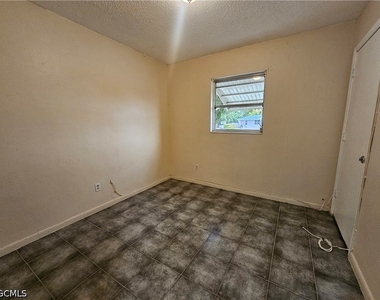 423 Morgan Circle S - Photo Thumbnail 18