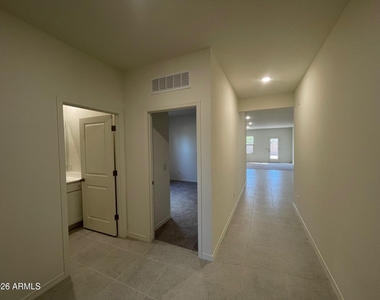 2051 E Night Rider Road - Photo Thumbnail 51