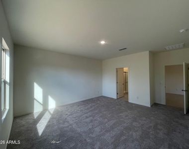 2051 E Night Rider Road - Photo Thumbnail 41