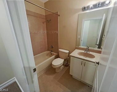 10257 S Silver Palm Drive - Photo Thumbnail 13