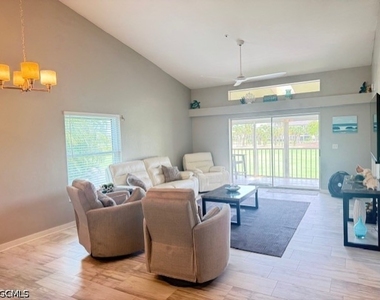 12540 Kelly Greens Boulevard - Photo Thumbnail 3