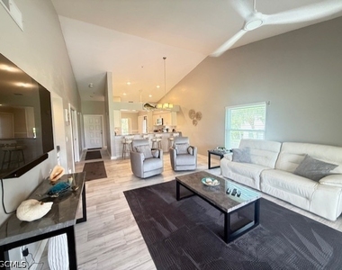 12540 Kelly Greens Boulevard - Photo Thumbnail 1