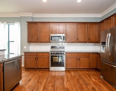 2222 Hilshire Lake Drive - Photo Thumbnail 14