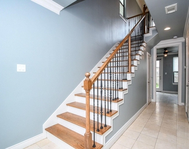 2222 Hilshire Lake Drive - Photo Thumbnail 3