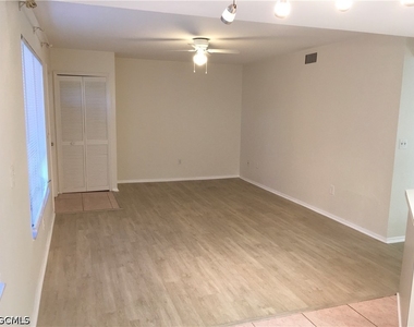 5019 Sw 16th Place - Photo Thumbnail 1